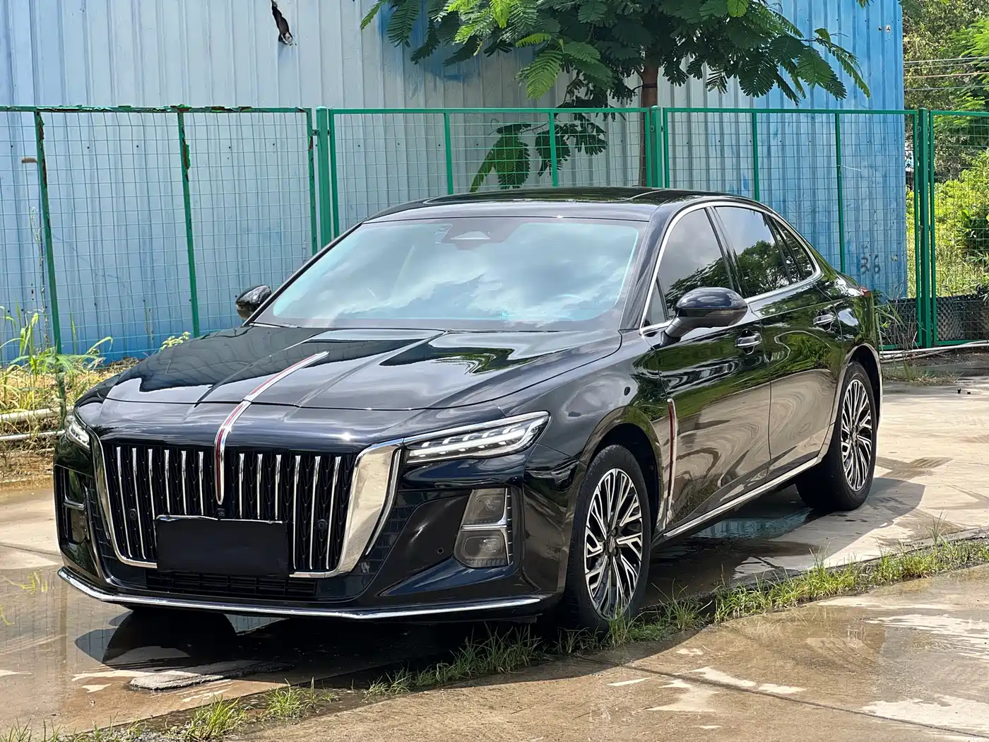 Hongqi H5 2025 2.0T Automatic Flag Celebration 500,000 Units Anniversary Edition