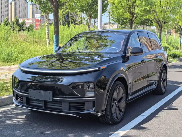 Li Auto Li Xiang L9 2025 Pro Smart Renewal Edition