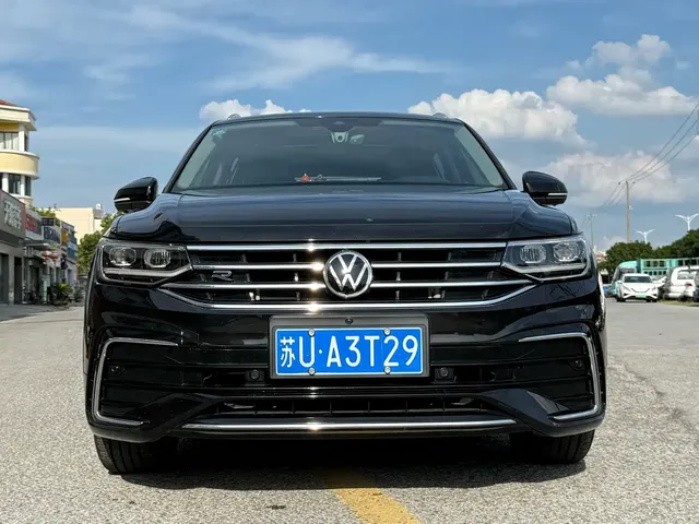 Volkswagen Tiguan L 2023 Facelift 330TSI Auto FWD R-Line Premium