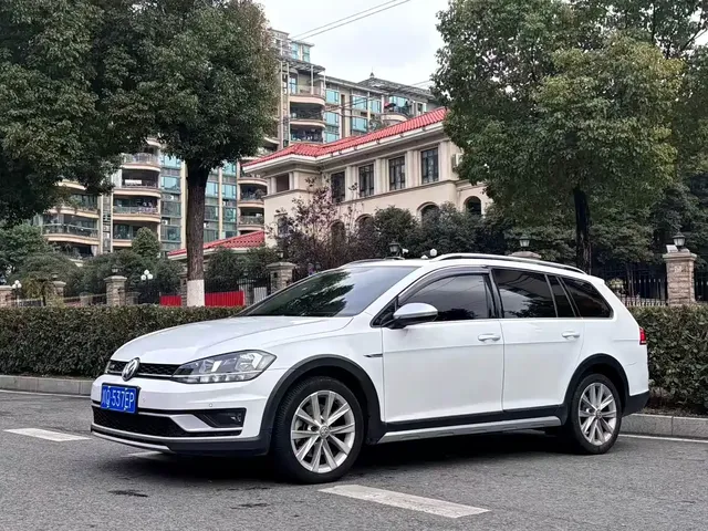 Volkswagen Golf (Import) 2019 1.8TSI Wagon