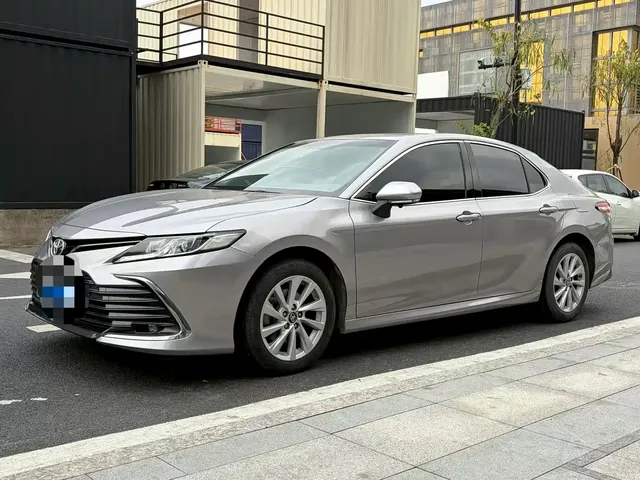 Toyota Camry 2022 2.0GVP Leading Edition