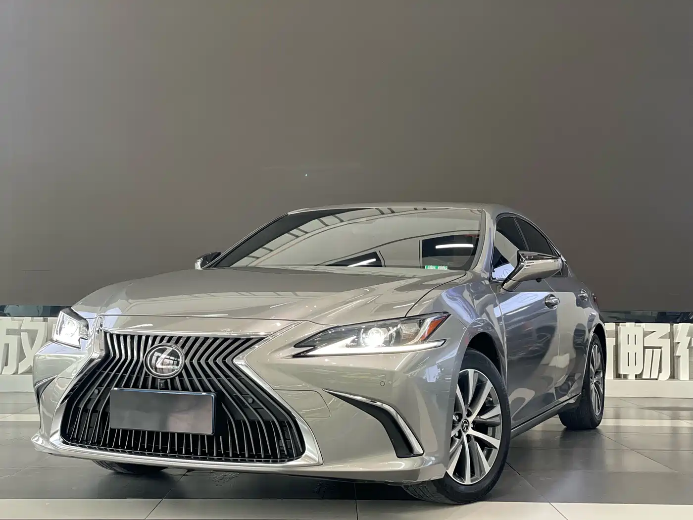Lexus ES 2020 200 Excellence
