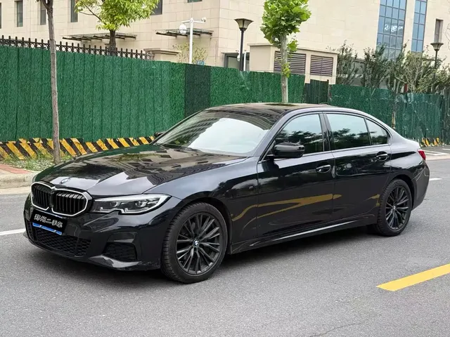 BMW 3 Series 2020 325i M Sport Black Night Package