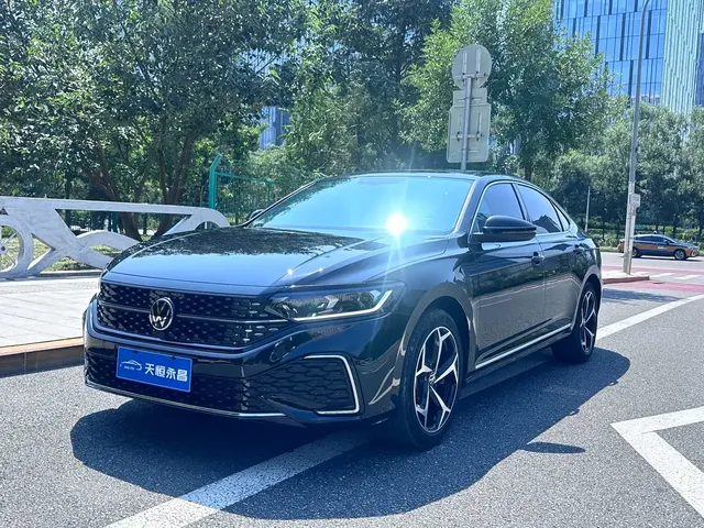 Volkswagen Passat 2024 380TSI Starlight Dragon Soaring Edition