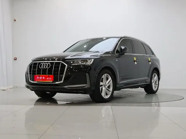 Audi Q7 2023 45 TFSI quattro S line Sport