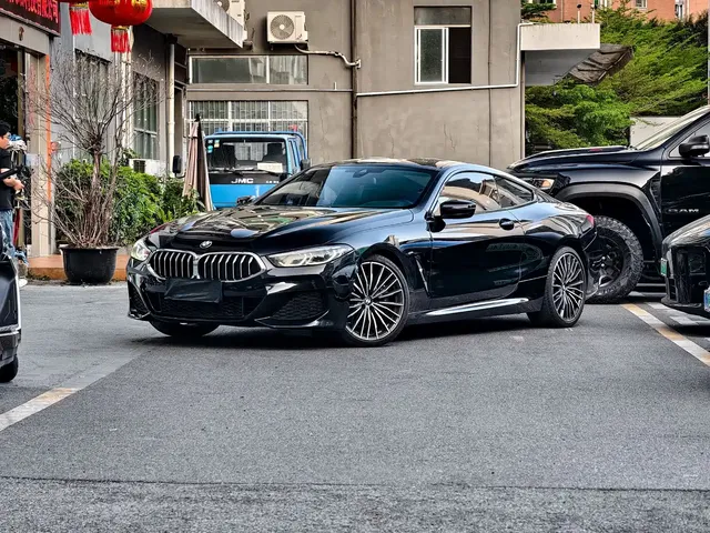 BMW 8 Series 2019 840i Coupe M Sport Package
