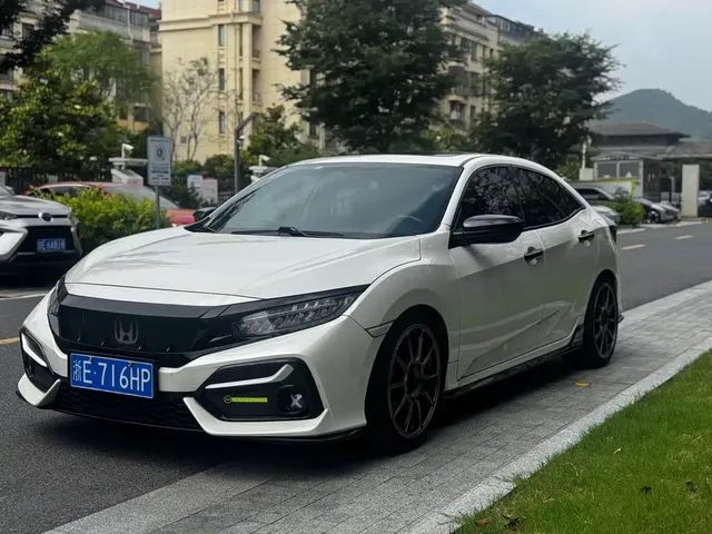 Honda Civic 2021 HATCHBACK 220TURBO CVT Trendy Cool