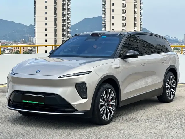NIO ES8 2024 75kWh