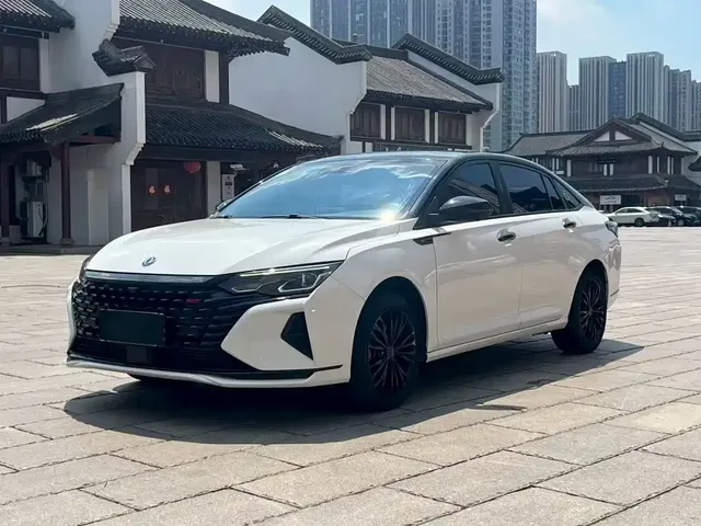 Dongfeng Aeolus Yixuan MAX 2022 1.5T Ultra Cool Dad Edition