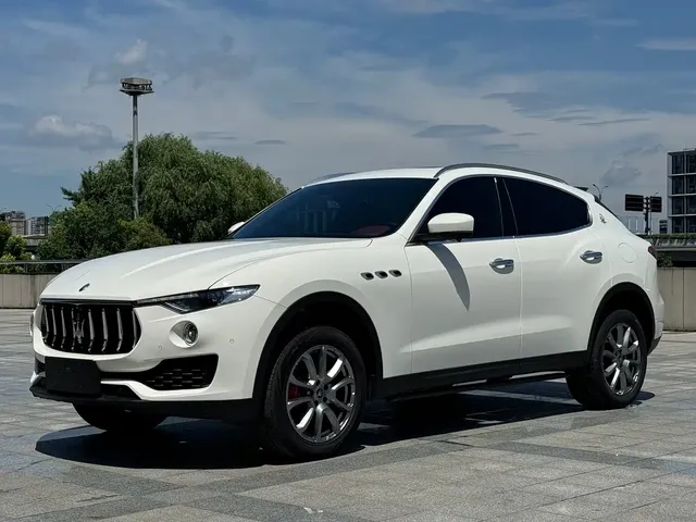 Maserati Levante 2021 3.0T Standard Edition