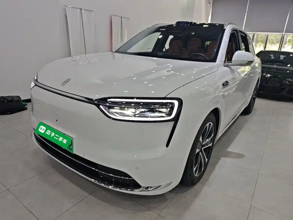 AITO Wenjie AITO M7 2026 Extended Range Base Model 6-Seater