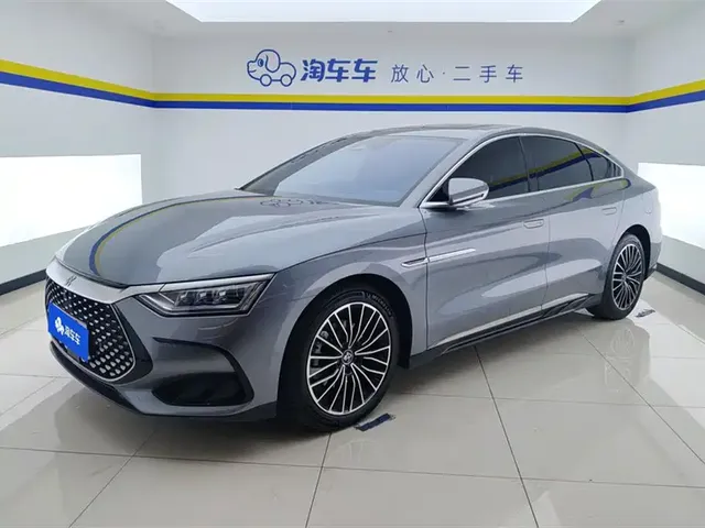 BYD Han 2023 DM-i Champion Edition 121KM Honor