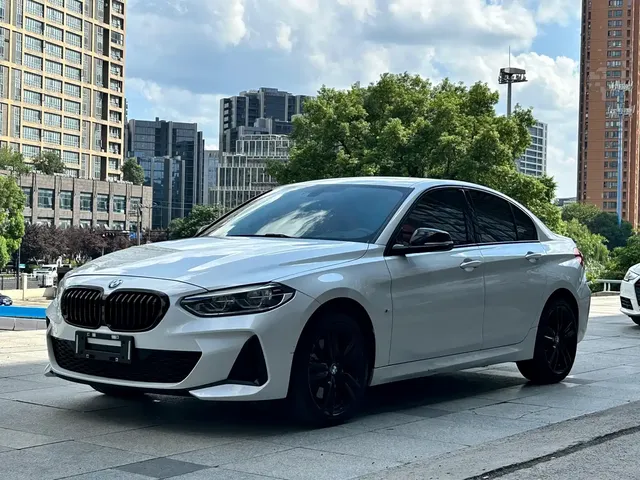 BMW 1 Series 2021 125i M Sport Black Night Edition