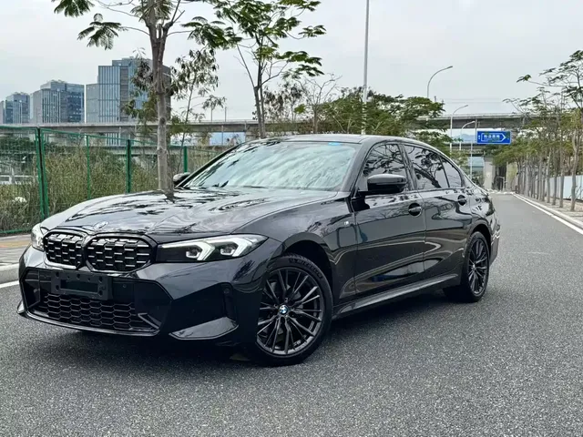 BMW 3 Series 2023 325Li M Sport Black Night Package