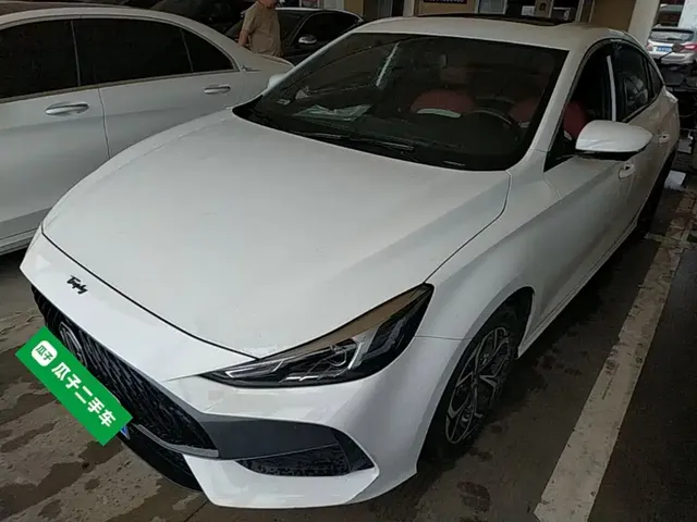 MG 5 2022 180DVVT CVT Youth Luxury Edition