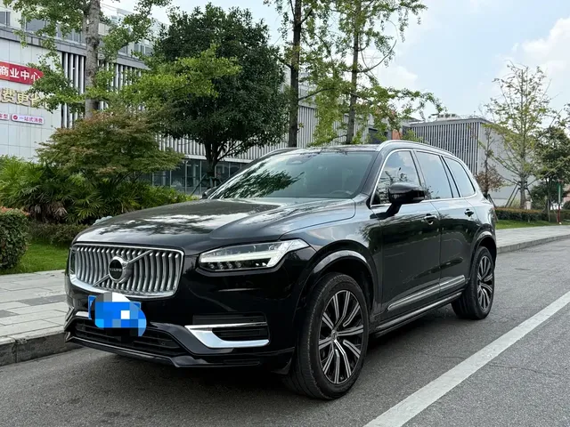 Volvo XC90 2023 B5 Smart Luxury Edition 7-Seater
