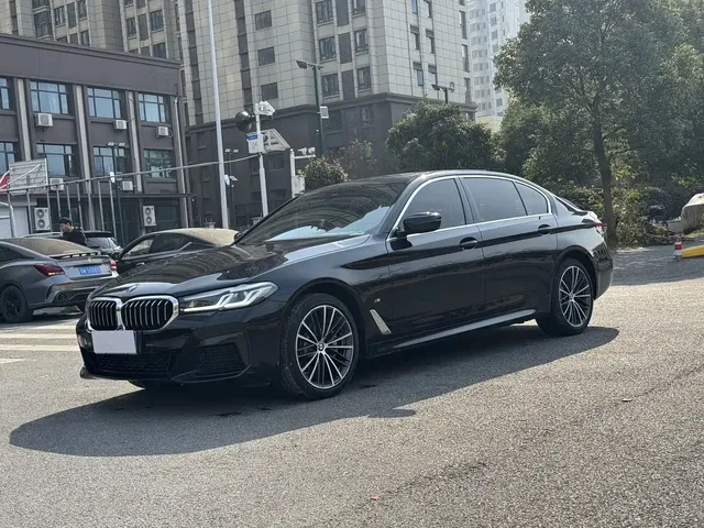 BMW 5 Series 2023 530Li Leading M Sport Package