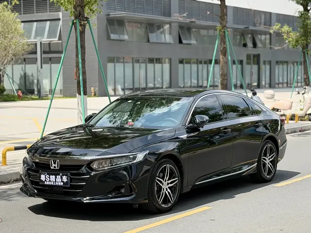 Honda Accord 2022 260TURBO Phantom Night Premium