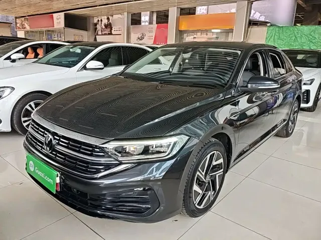 Volkswagen Sagitar 2024 300TSI DSG Surpass Edition