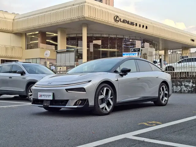 XPeng P7+ 2025 Extended Range