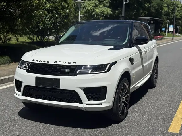 Land Rover Range Rover Sport 2022 3.0 L6 Gloss Black Edition