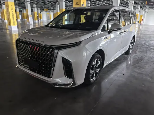 SAIC Maxus G90 2022 2.0T Starlight 7-Seater