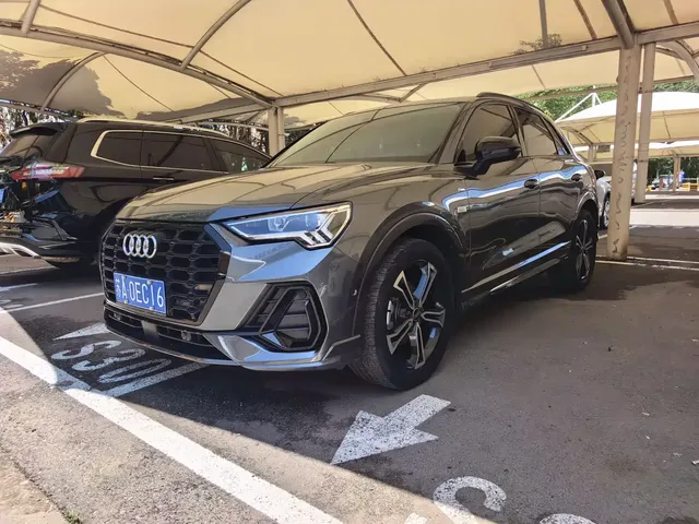 Audi Q3 2022 35 TFSI Fashion Dynamic