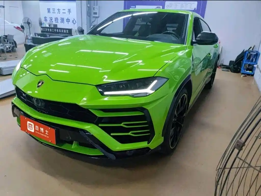 Lamborghini Urus 2021 4.0T V8