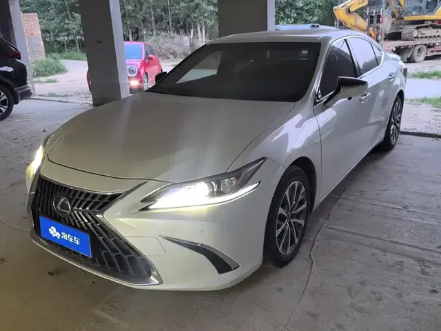 Lexus ES 2022 200 Excellence Edition
