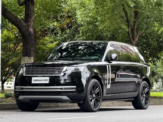 Land Rover Range Rover 2024 3.0 L6 400PS Genesis Extended