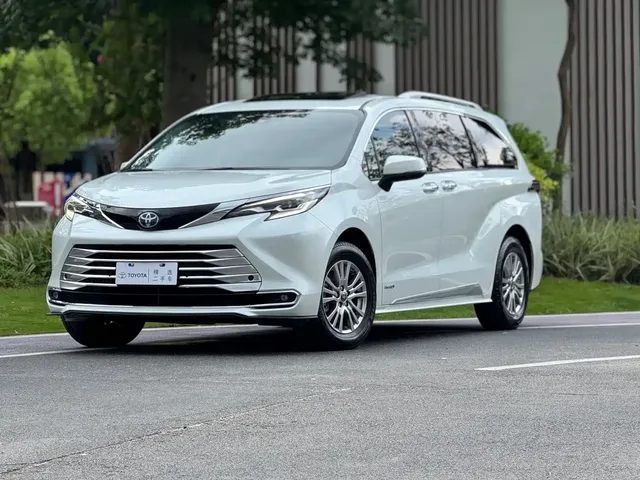 Toyota Sienna 2021 2.5L Hybrid Comfort Edition