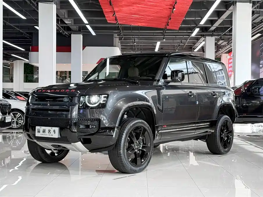 Land Rover Defender 2025 110 5.0T V8