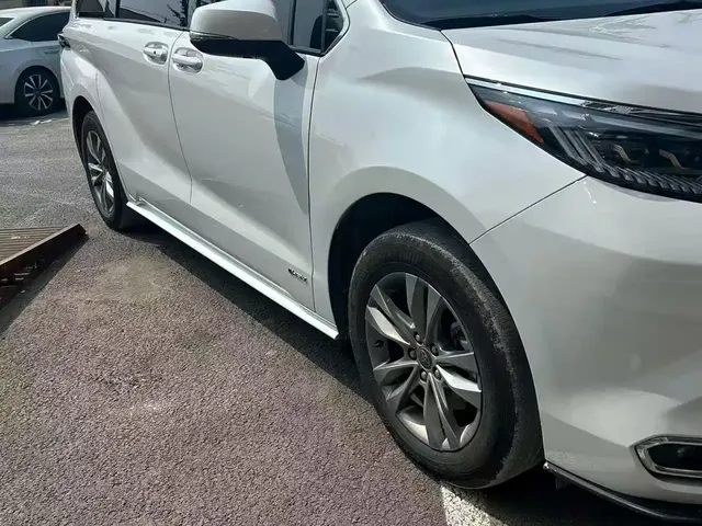 Toyota Sienna 2024 2.5L Hybrid Comfort Edition