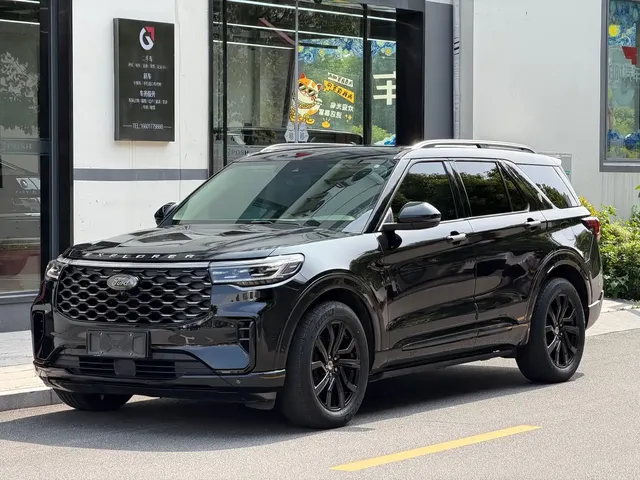 Ford Explorer 2023 EcoBoost 285 AWD Titanium Edition 6-Seater
