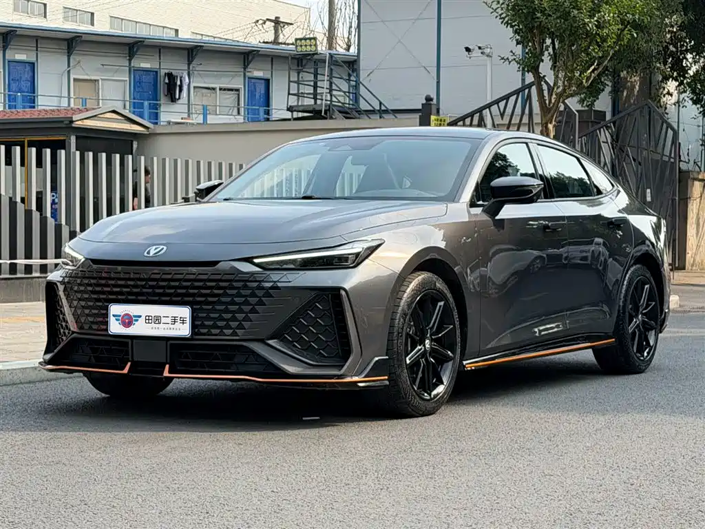 Changan UNI-V 2022 2.0T Speed Leader Edition