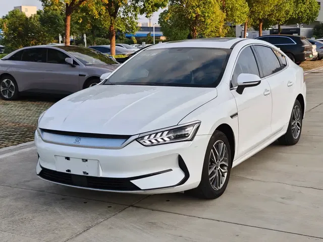 BYD Qin PLUS 2021 EV 400KM Luxury Model