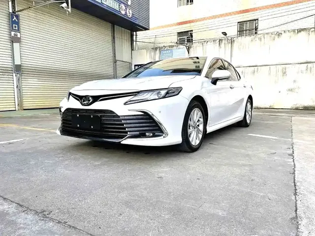 Toyota Camry 2023 2.0G Luxury Edition
