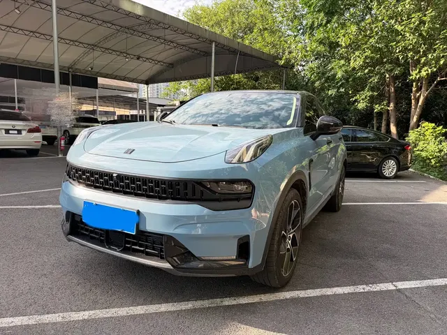 Lynk & Co 05 2022 2.0TD 2WD Shine Halo