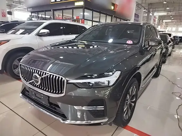 Volvo XC60 2022 B5 AWD R-Design