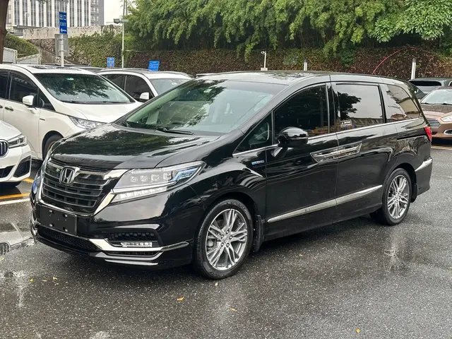 Honda Elysion 2019 2.0L Hybrid Luxury Edition