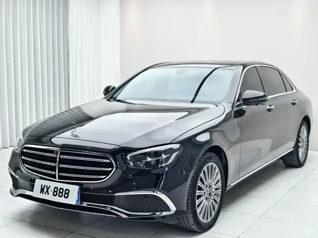 Mercedes-Benz E-Class 2023 E 300 L Fashion