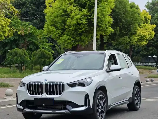 BMW X1 2026 Model Year sDrive25Li X Design Package