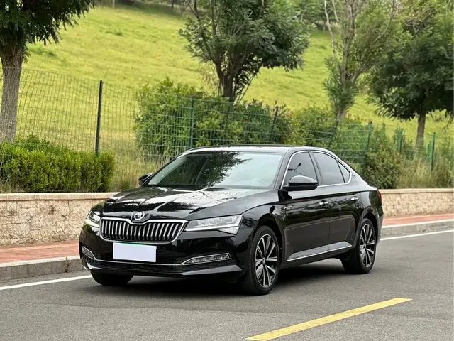 Škoda Superb 2023 Facelift TSI280 DSG Premium Edition