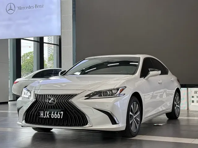 Lexus ES 2020 200 Excellence