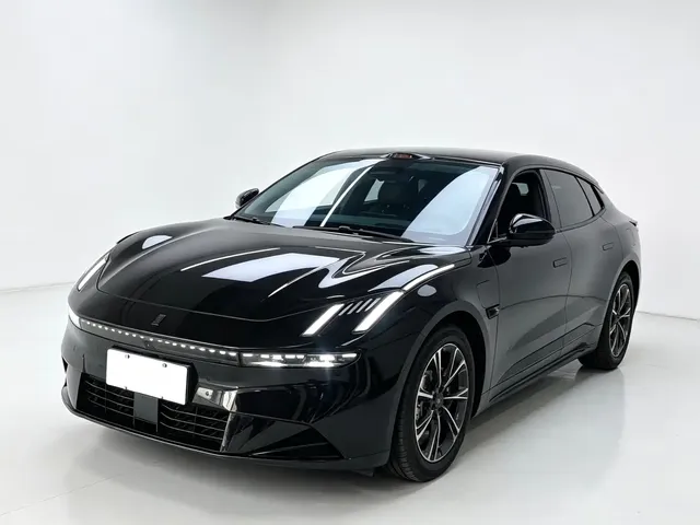 Lynk & Co 10 EM-P 2025 Model 120km Base Version