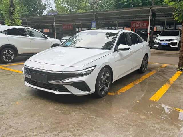 Hyundai Elantra 2023 Model 1.5L CVT LUX Premium Edition