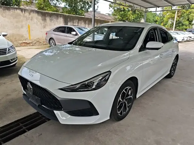 MG 5 2023 180DVVT CVT Luxury Edition