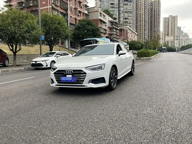 Audi A4L 2022 40 TFSI Fashion Elegance