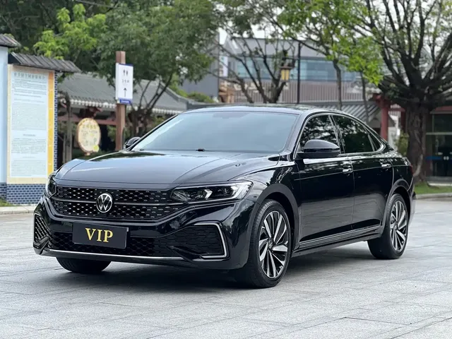 Volkswagen Passat 2022 330TSI Starlight Elite Edition