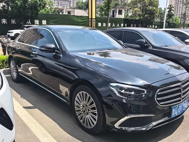 Mercedes-Benz E-Class 2022 E 300 L Fashion